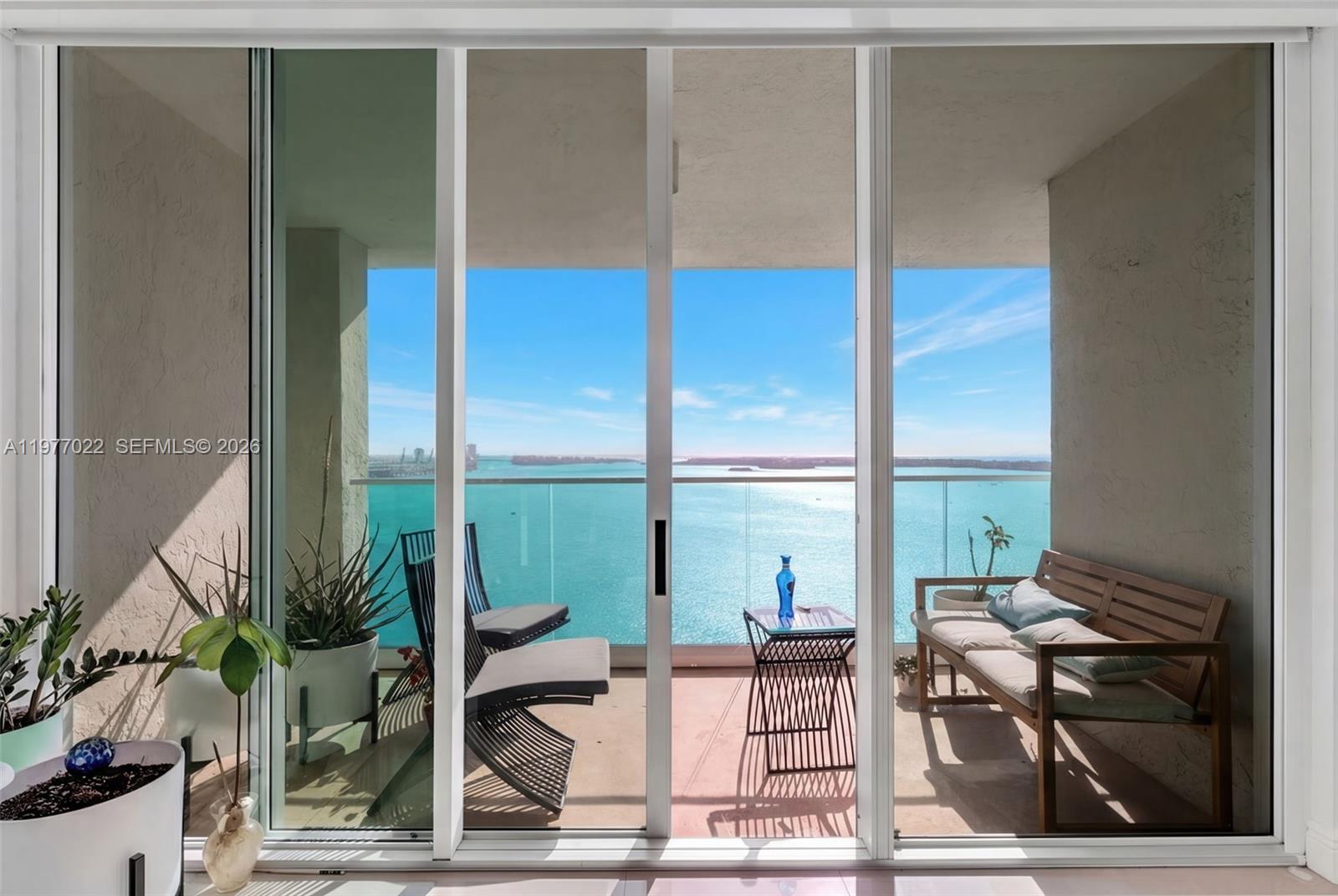 800 Claughton Island Dr #2804, Miami FL 33131