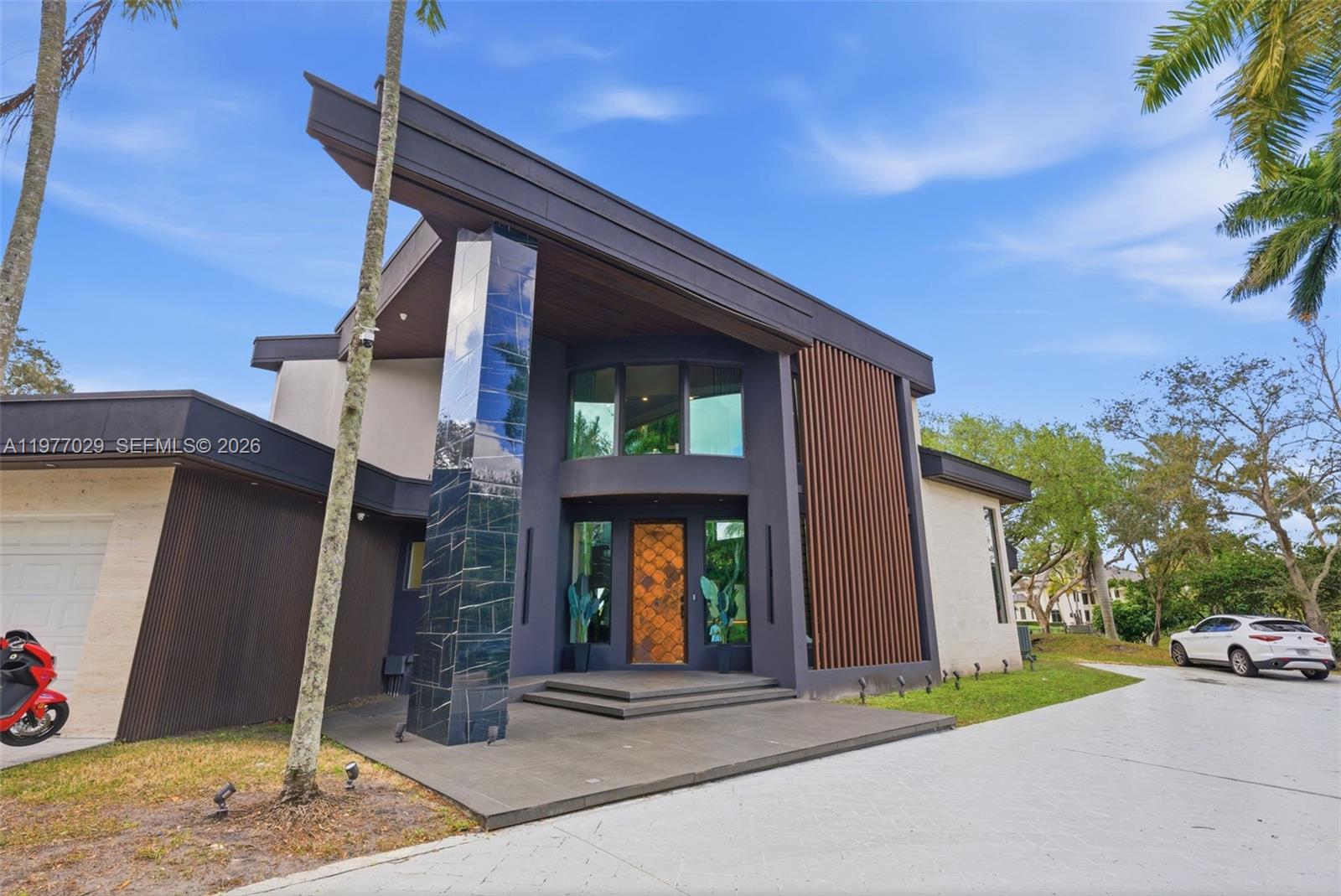 3560 Paddock Rd, Weston FL 33331
