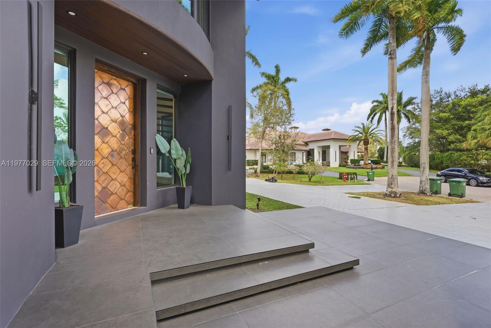 3560 Paddock Rd, Weston FL 33331