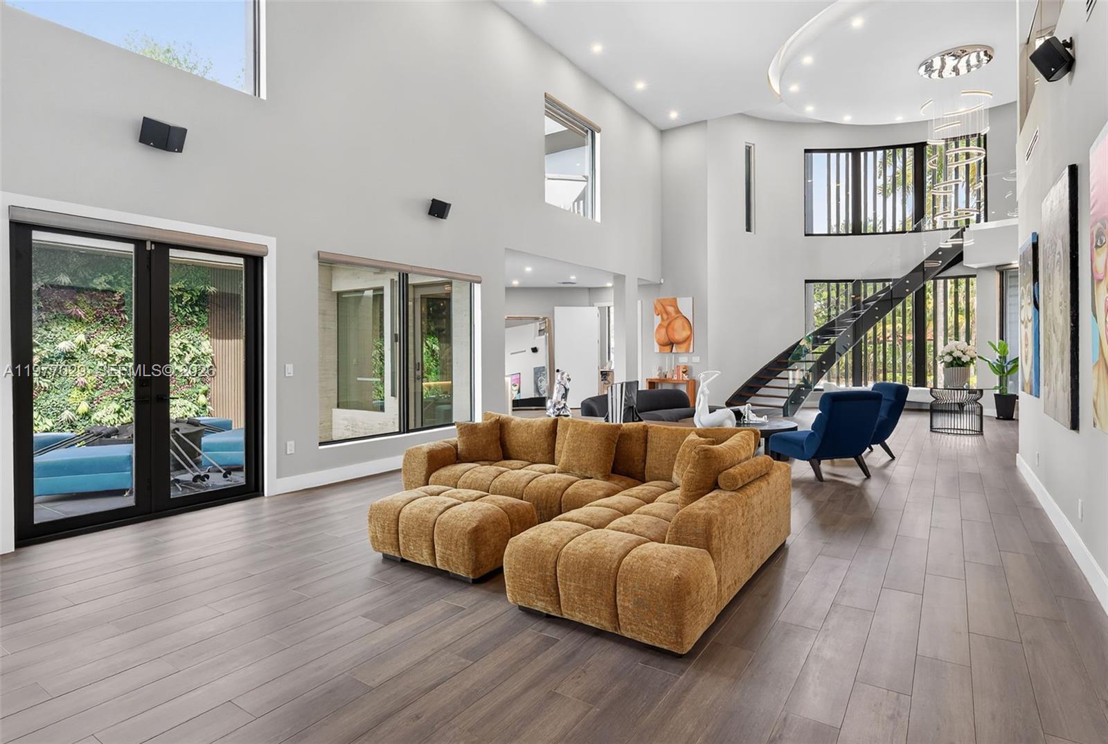 3560 Paddock Rd, Weston FL 33331