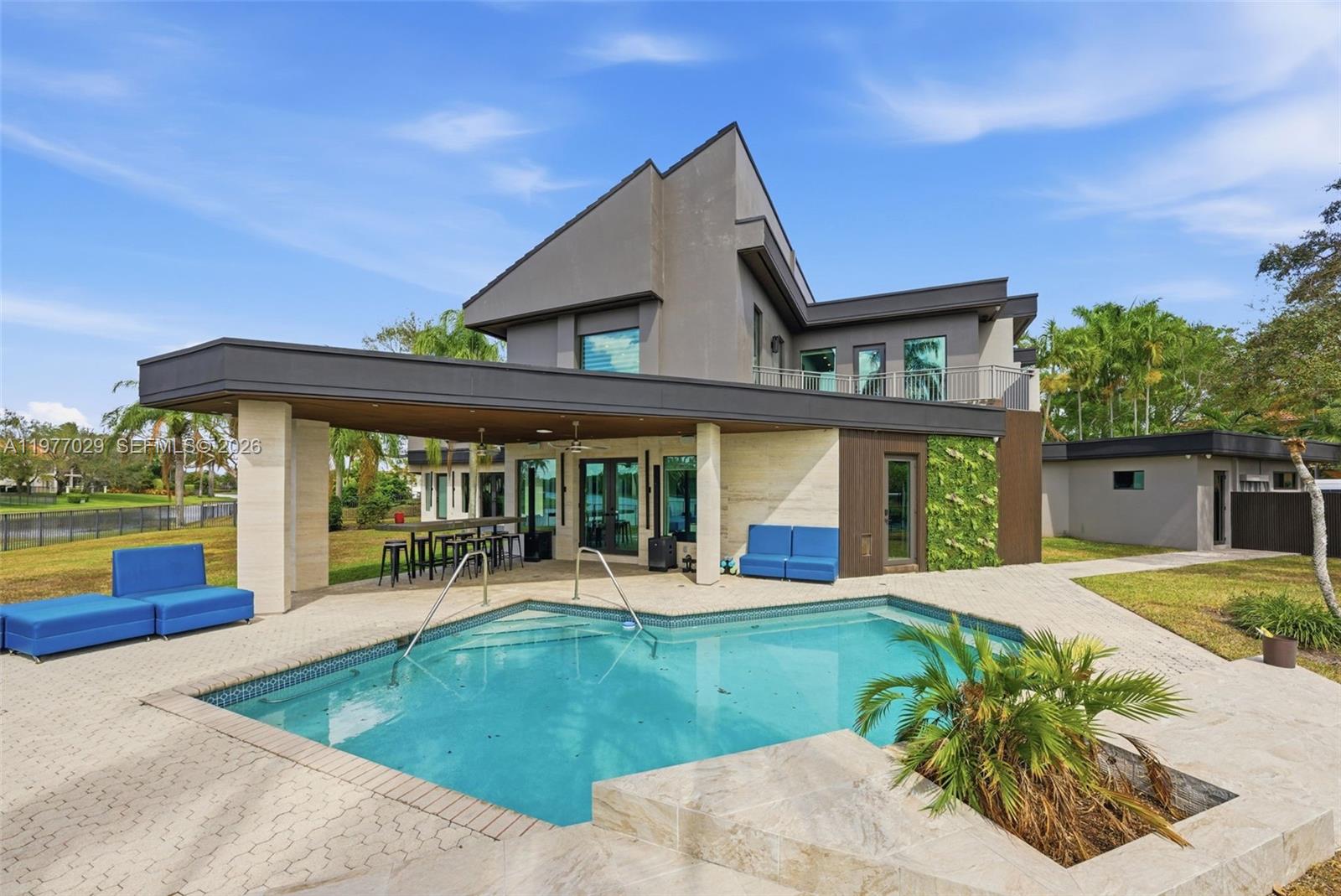 3560 Paddock Rd, Weston FL 33331
