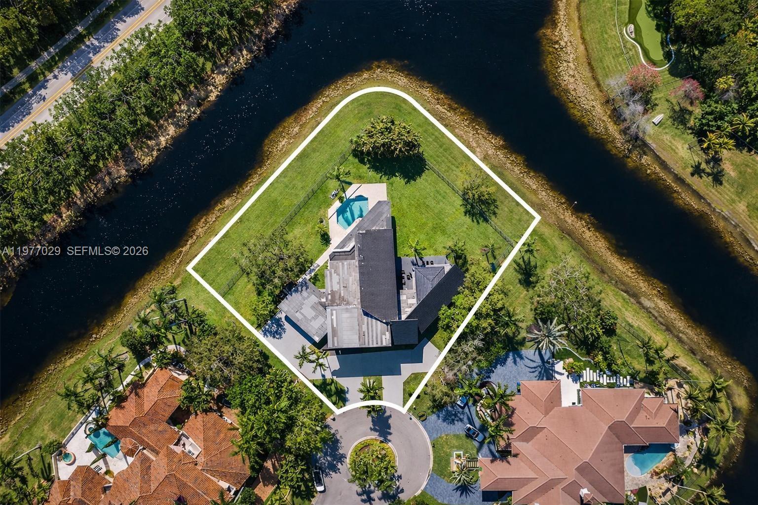 3560 Paddock Rd, Weston FL 33331
