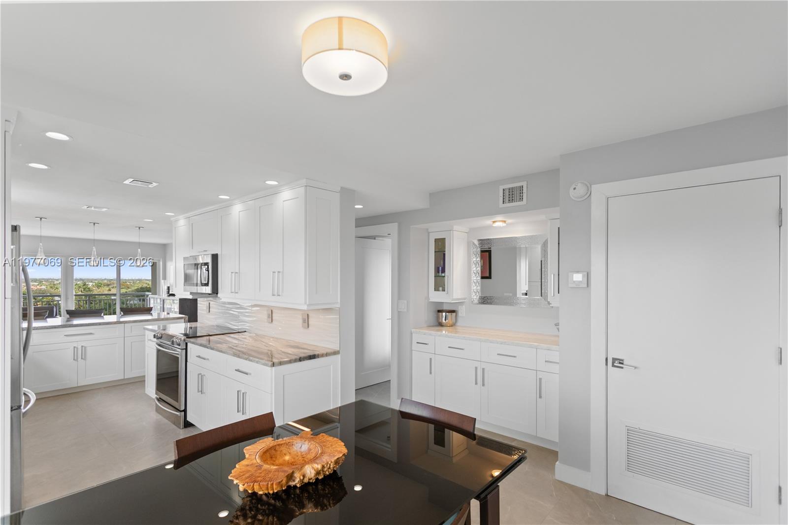 2611 N Riverside Dr #901, Pompano Beach FL 33062
