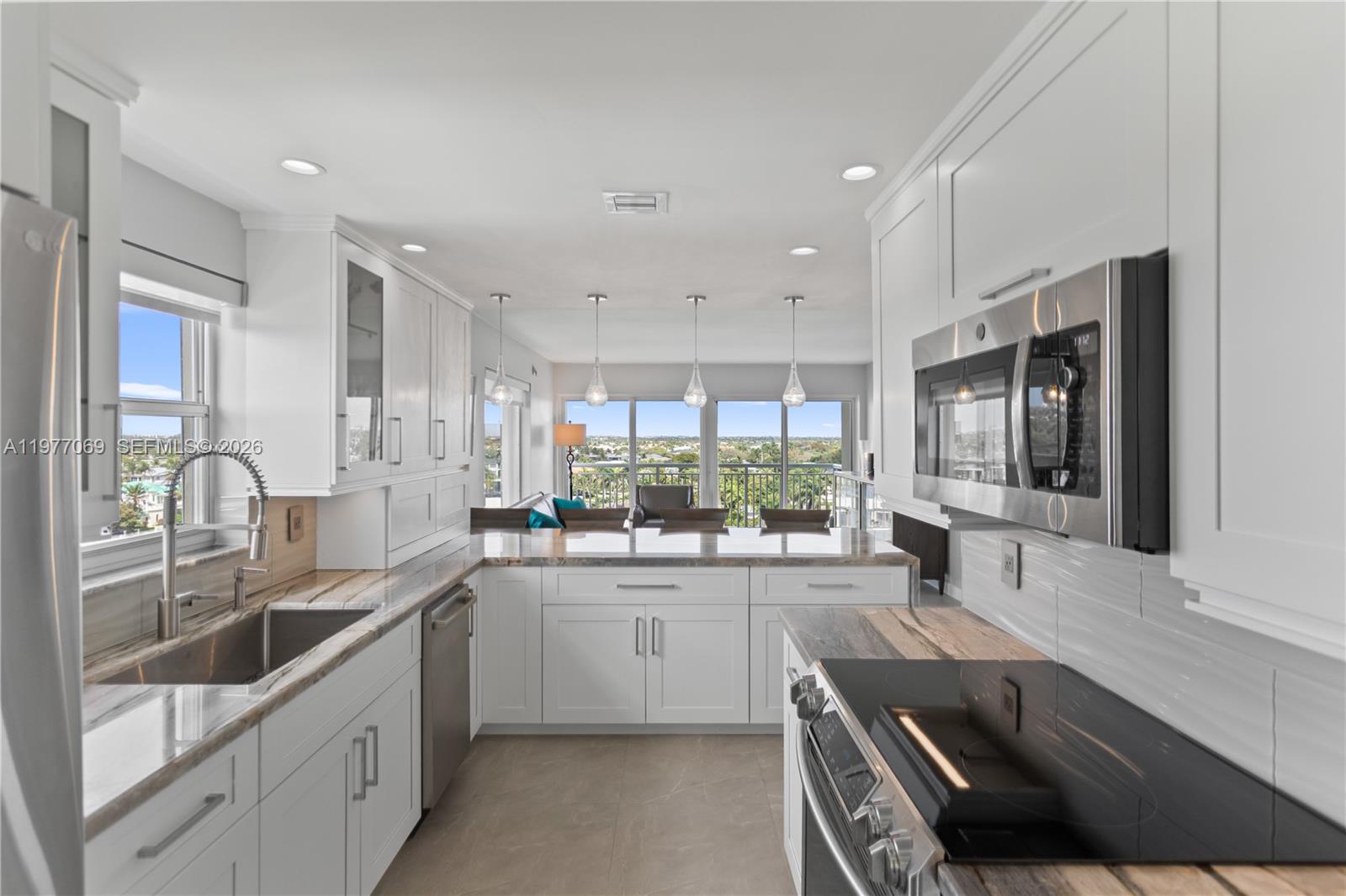 2611 N Riverside Dr #901, Pompano Beach FL 33062
