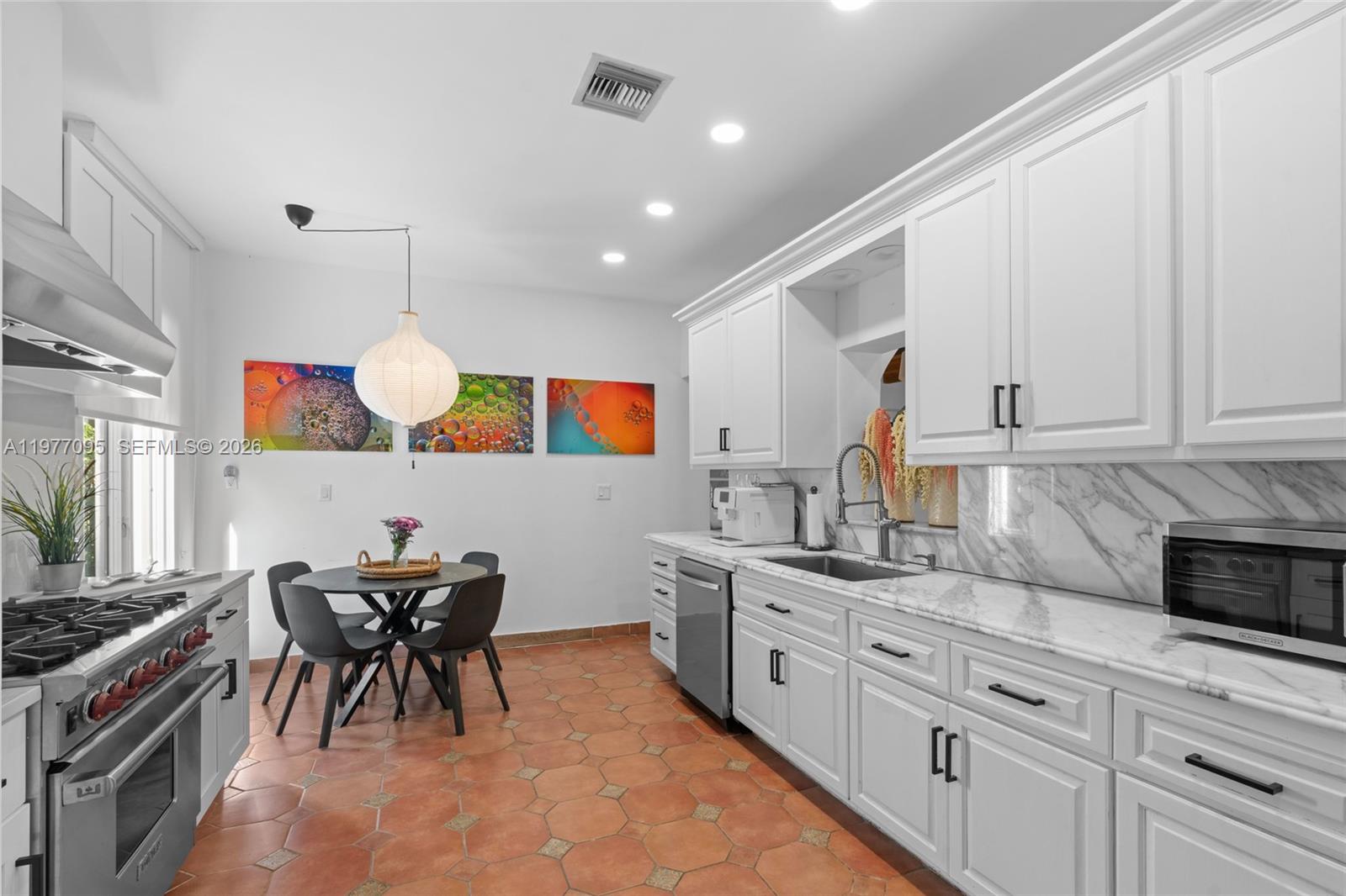 1028 NE 84th St, Miami FL 33138