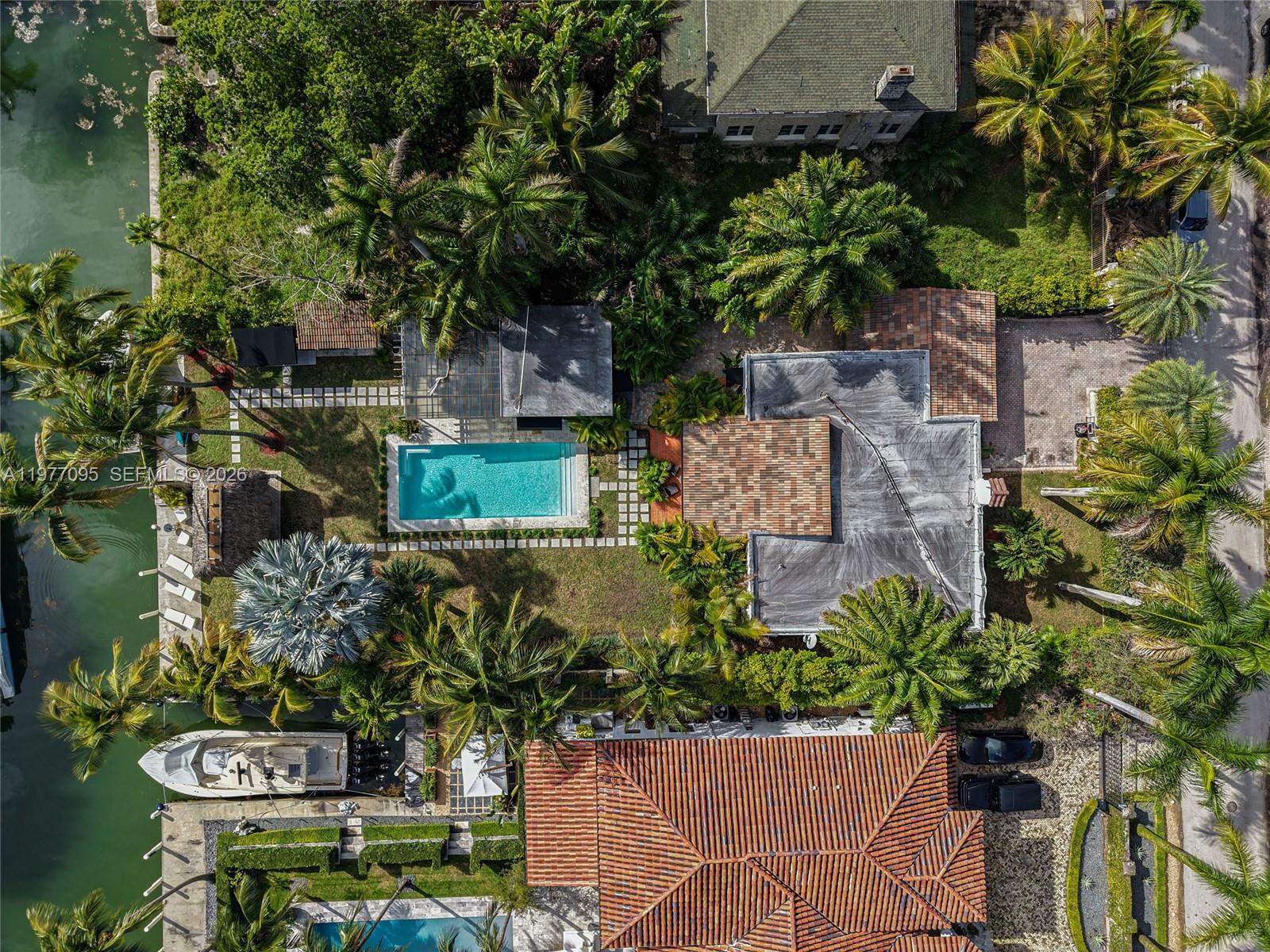 1028 NE 84th St, Miami FL 33138