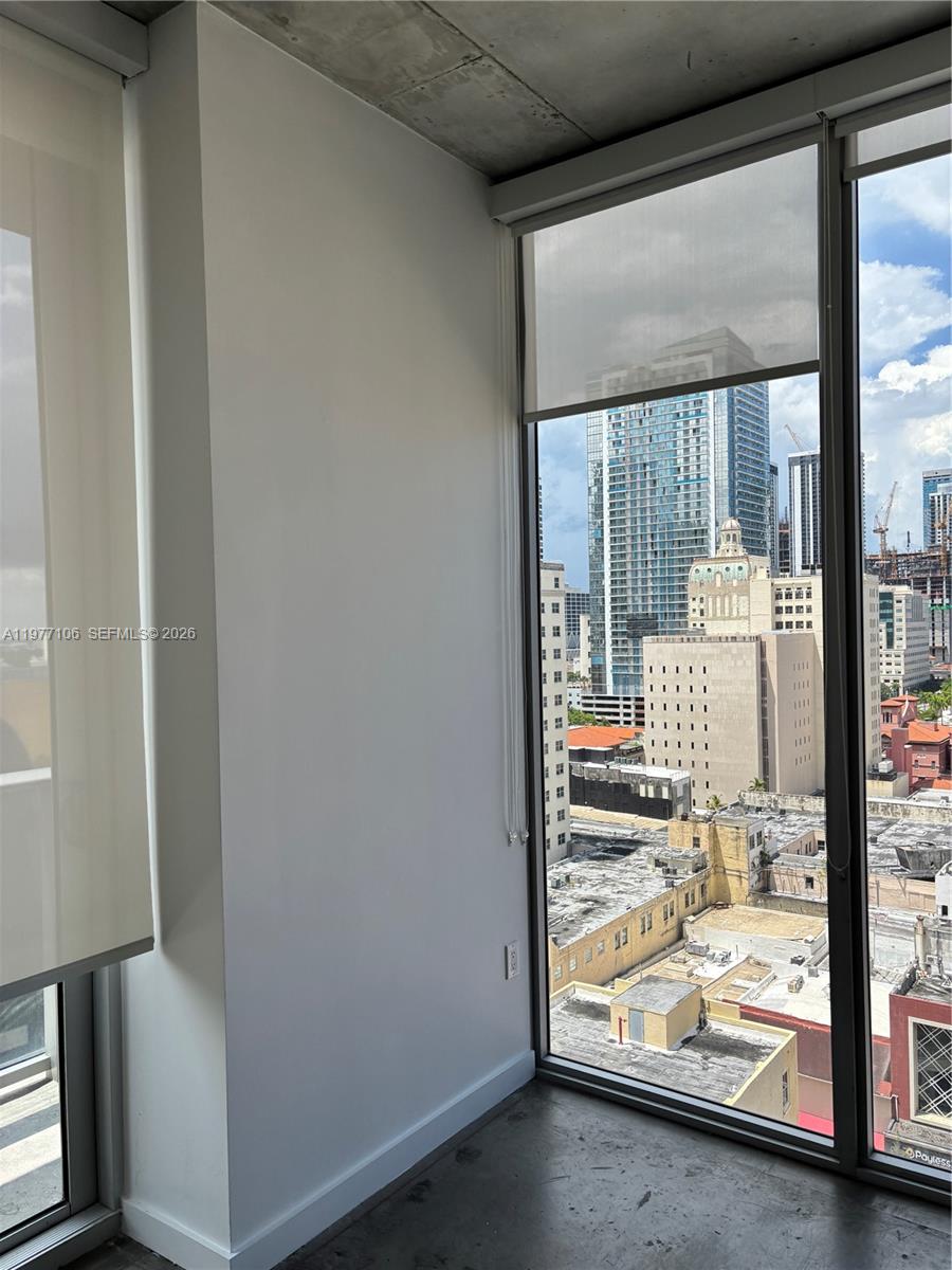 151 SE 1st St #1410, Miami FL 33131