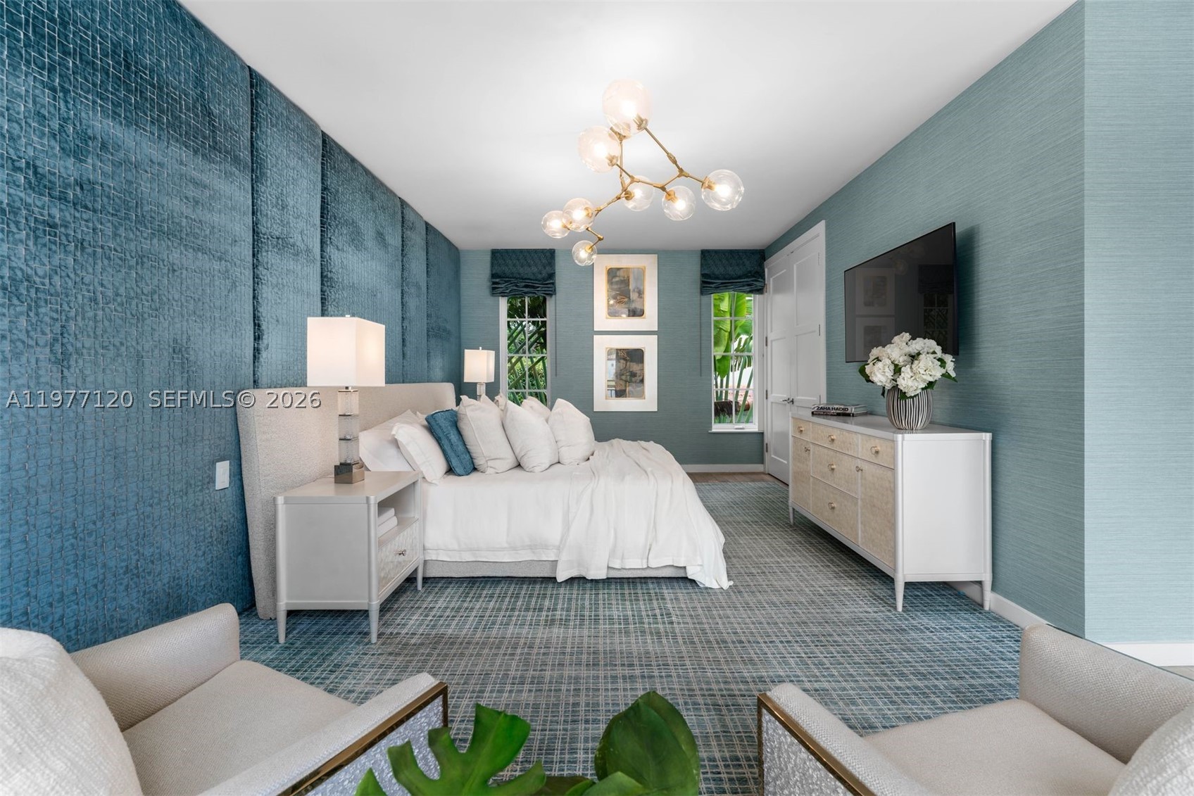 2887 Pine Tree Dr, Miami Beach FL 33140
