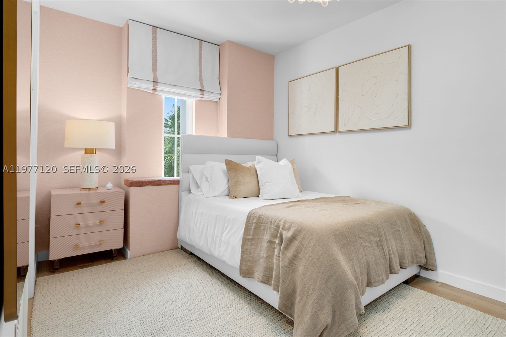 2887 Pine Tree Dr, Miami Beach FL 33140