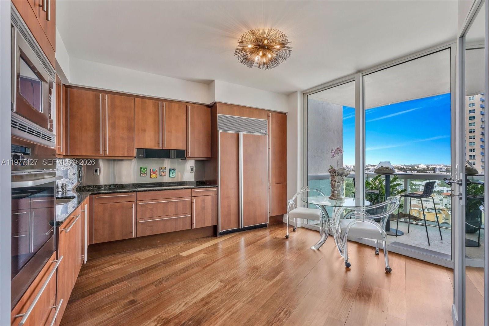 1000 S Pointe Dr #1503, Miami Beach FL 33139