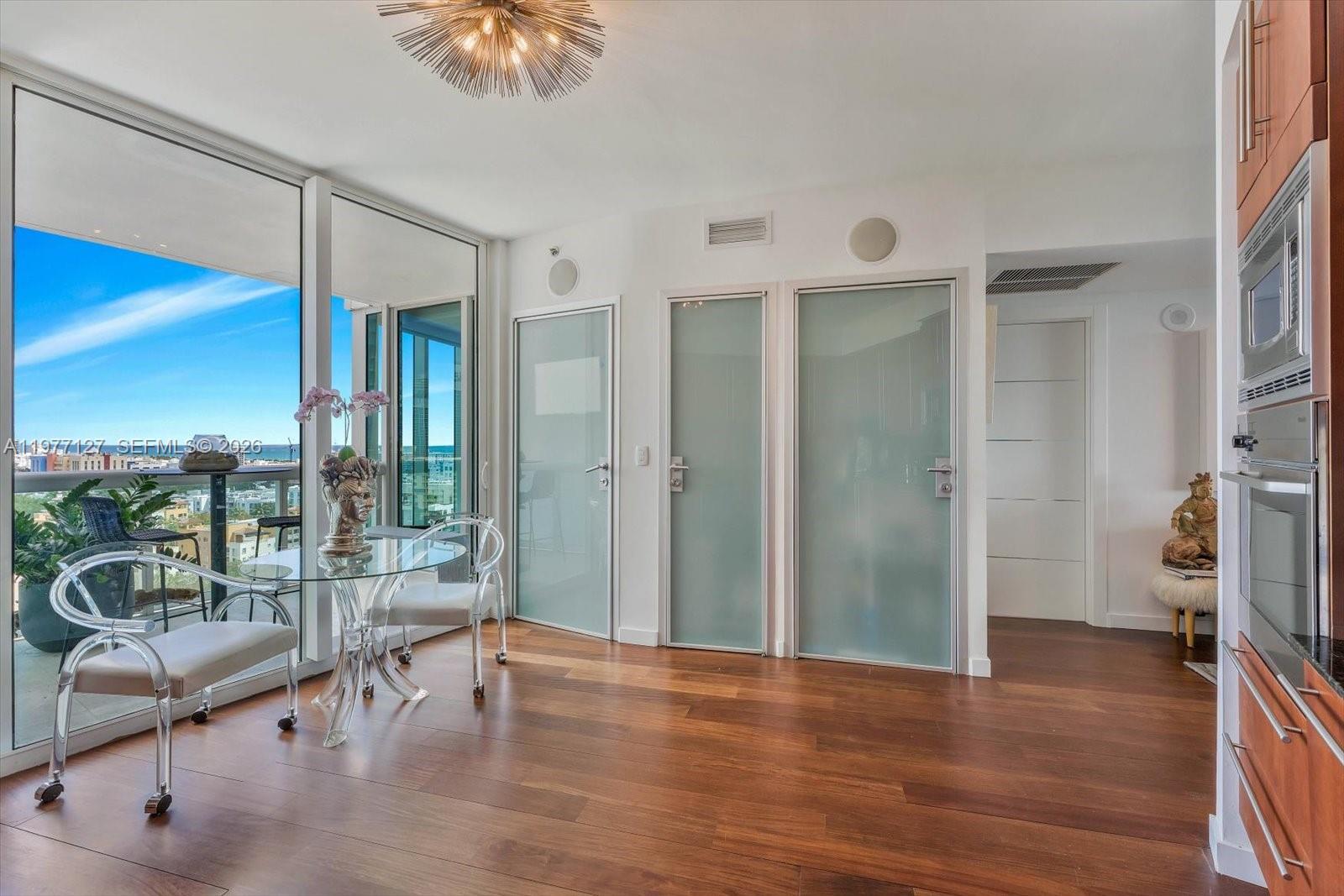 1000 S Pointe Dr #1503, Miami Beach FL 33139