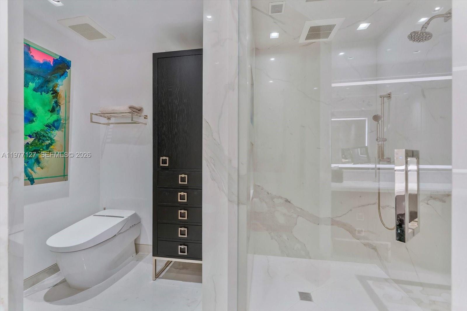 1000 S Pointe Dr #1503, Miami Beach FL 33139