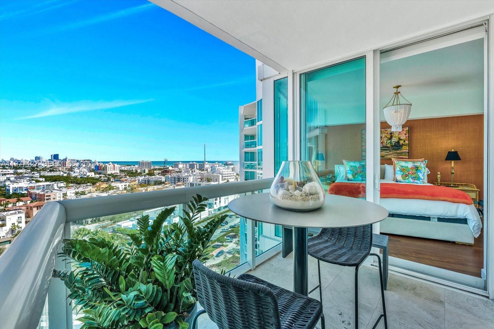 1000 S Pointe Dr #1503, Miami Beach FL 33139