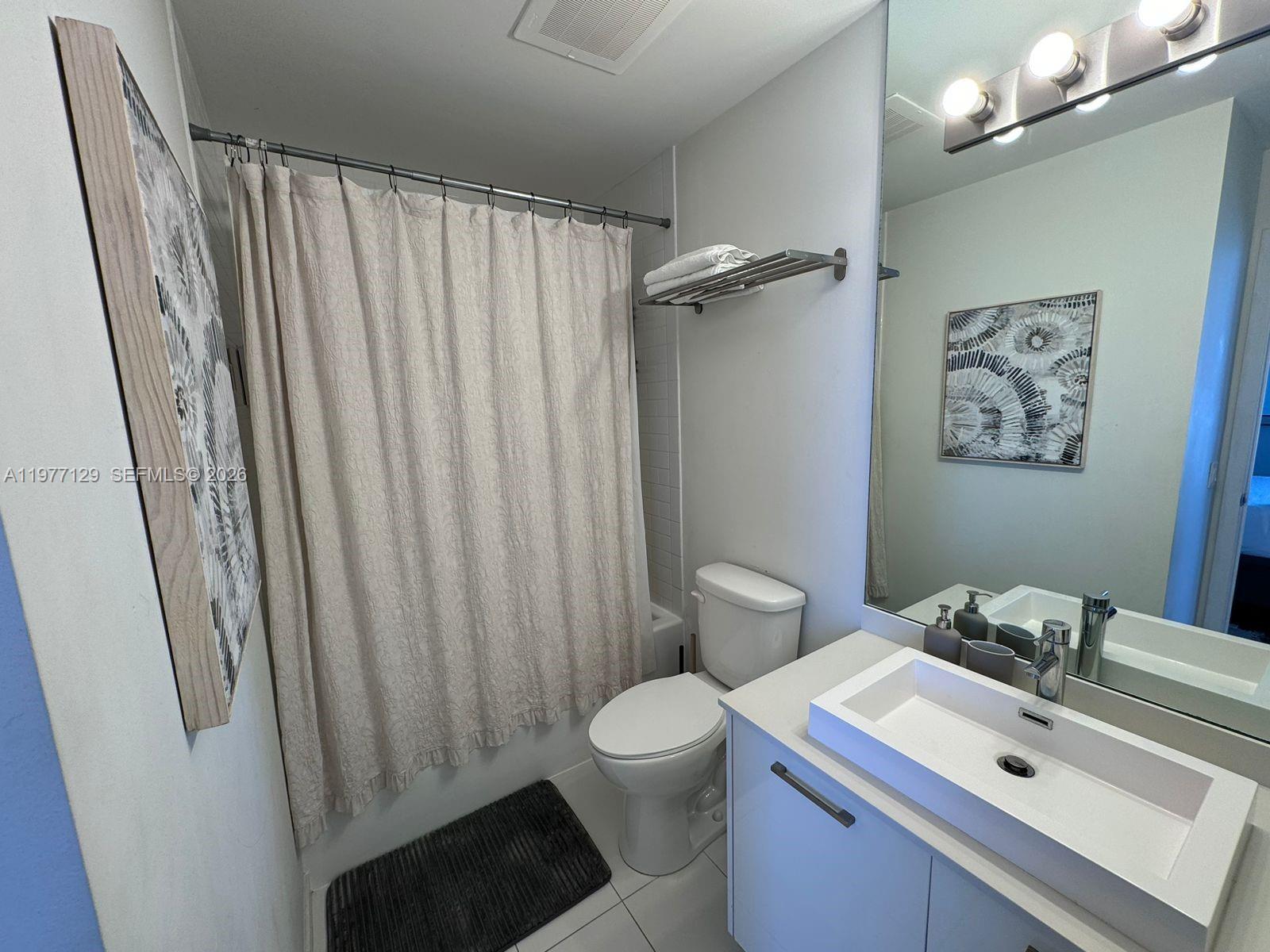 151 SE 1st St #2406, Miami FL 33131