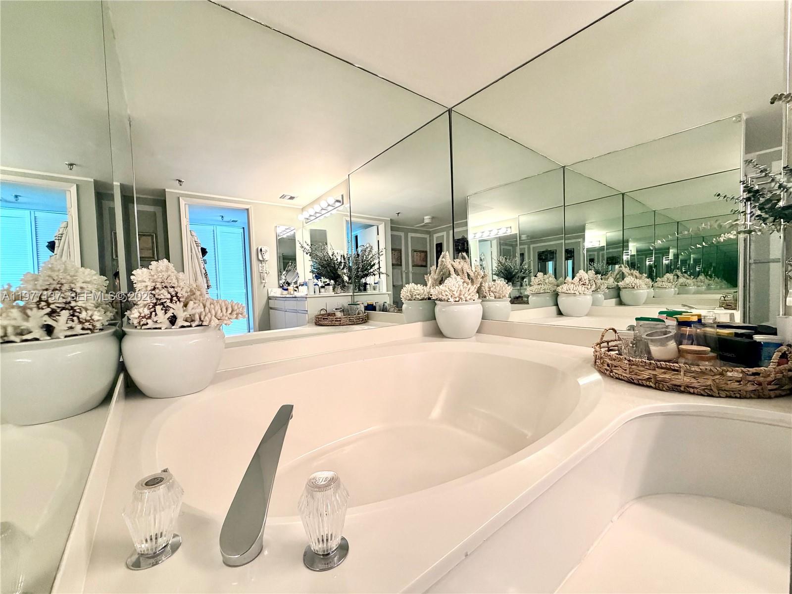 9 Island Ave #2304, Miami Beach FL 33139
