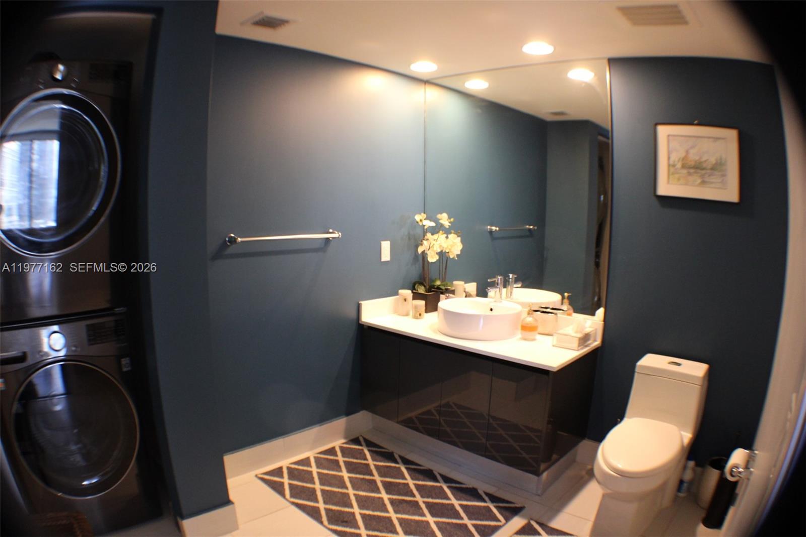 31 SE 6th St #1801, Miami FL 33131