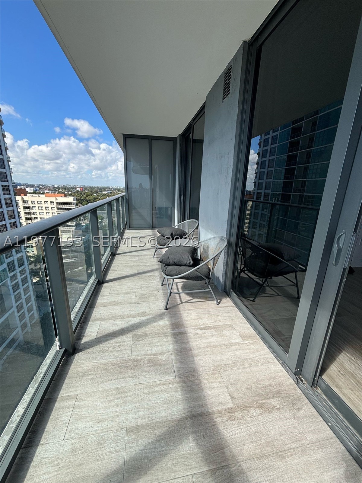 121 NE 34th St #1503, Miami FL 33137