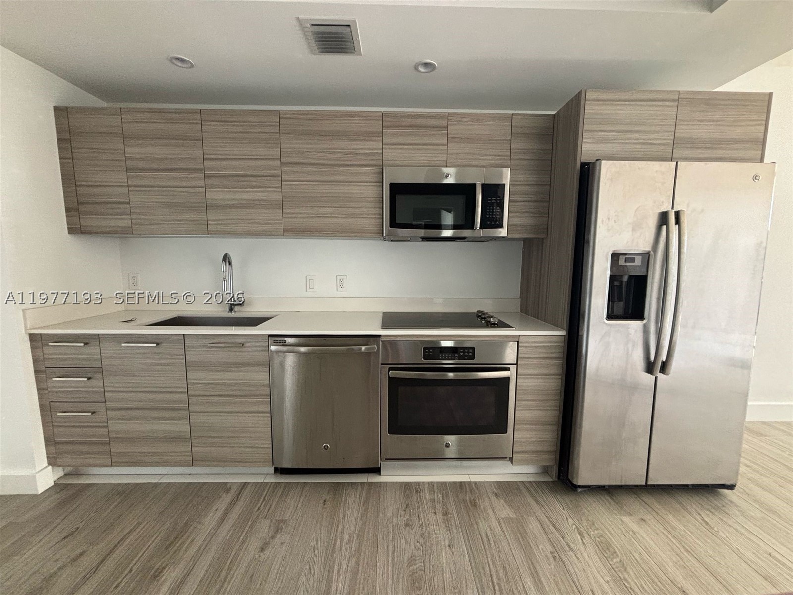 121 NE 34th St #1503, Miami FL 33137
