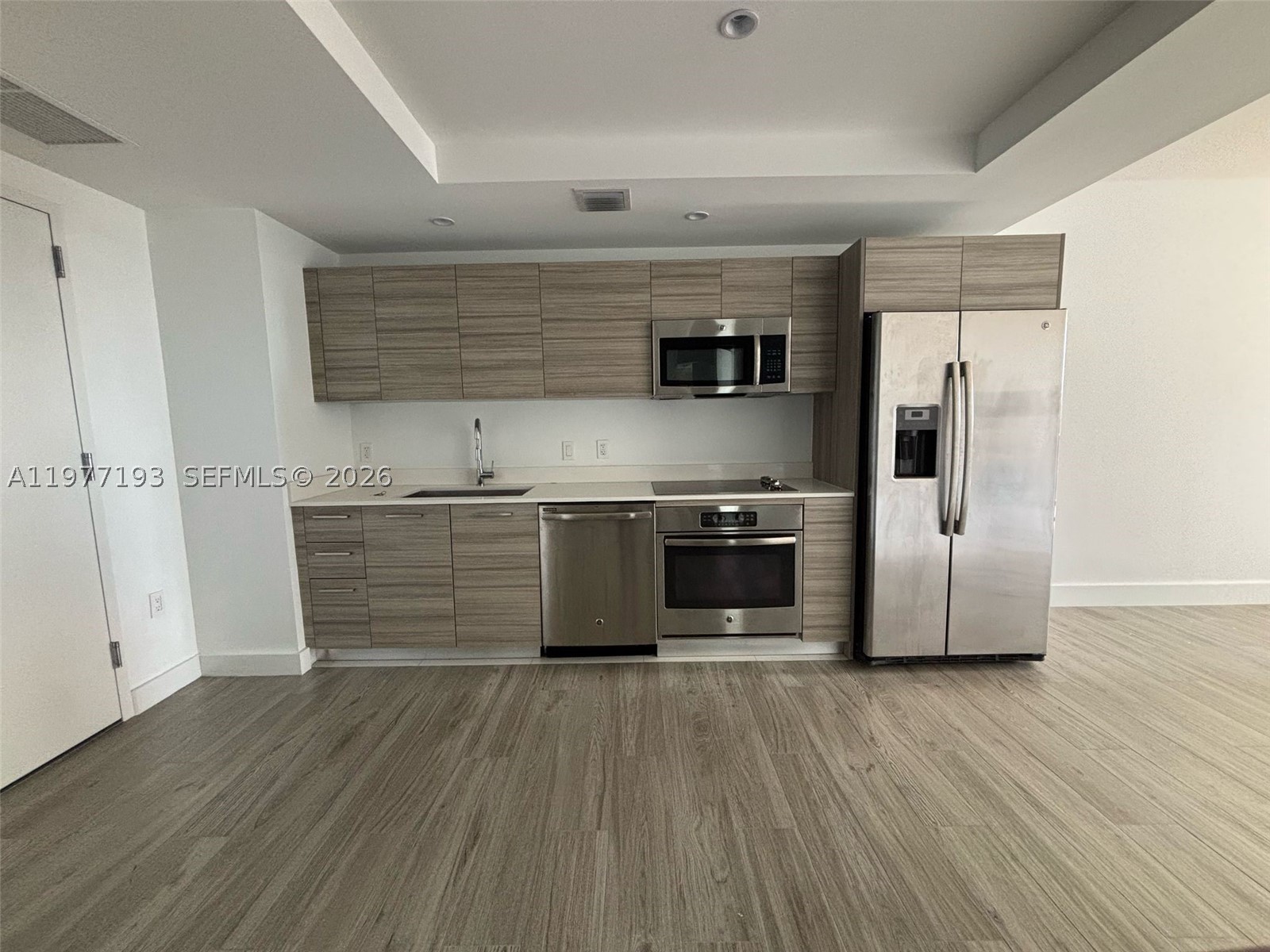 121 NE 34th St #1503, Miami FL 33137