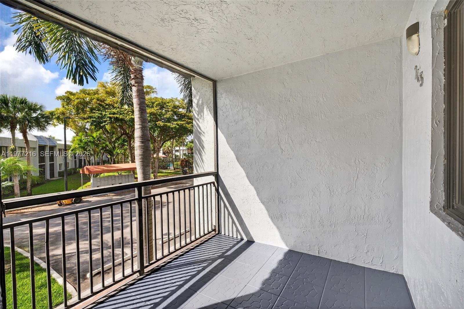 16541 Blatt Blvd #205, Weston FL 33326