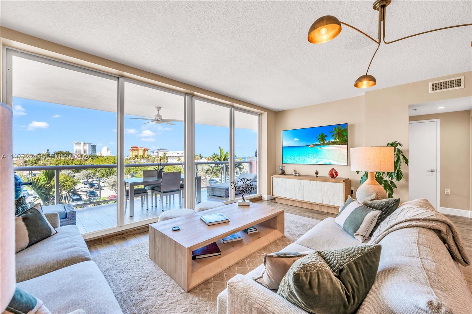 2051 SE 3rd St #407, Deerfield Beach FL 33441