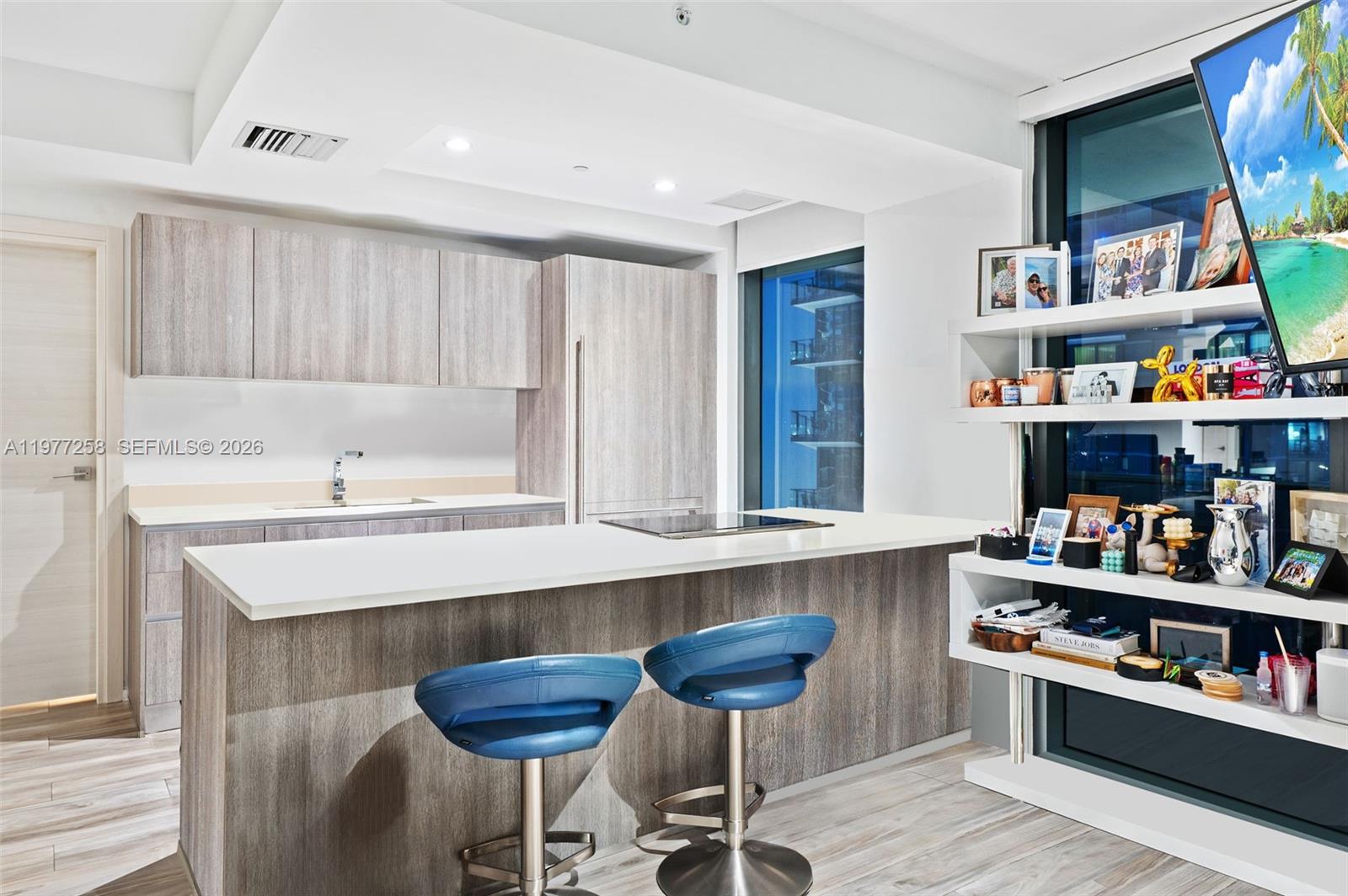 801 S Miami Ave #2705, Miami FL 33130