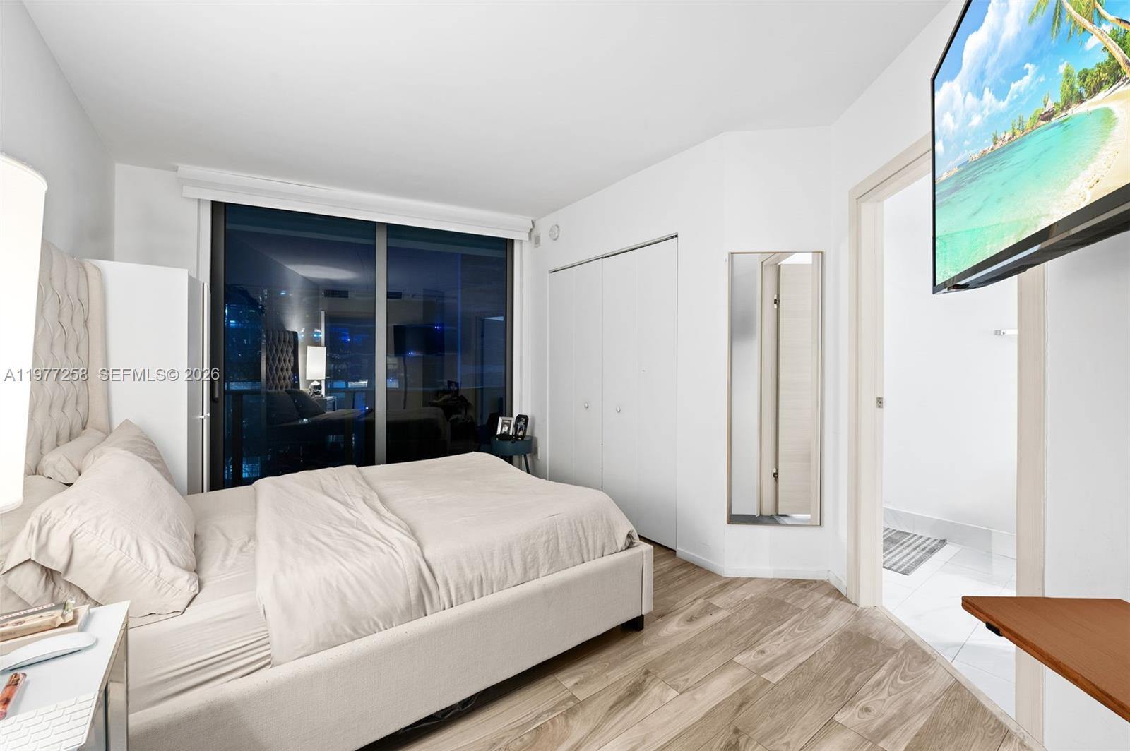 801 S Miami Ave #2705, Miami FL 33130