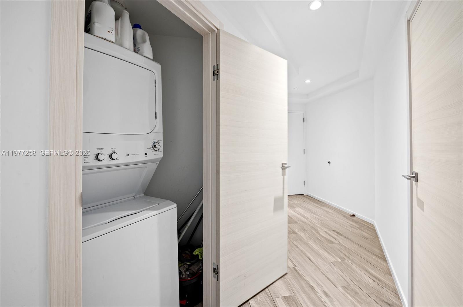 801 S Miami Ave #2705, Miami FL 33130