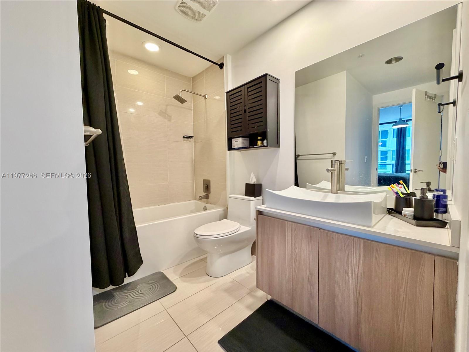 201 SW 17th Rd #304, Miami FL 33129