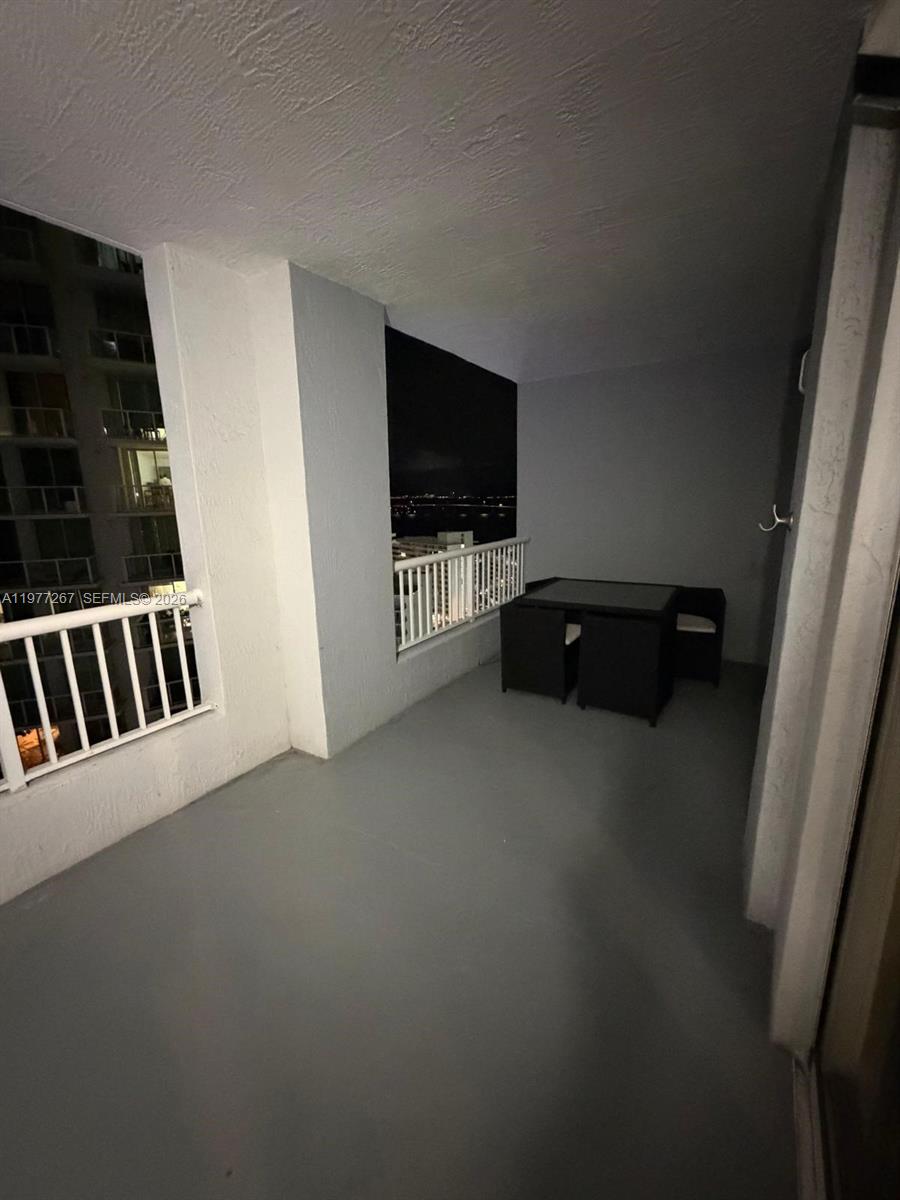 170 SE 14th St #2202, Miami FL 33131