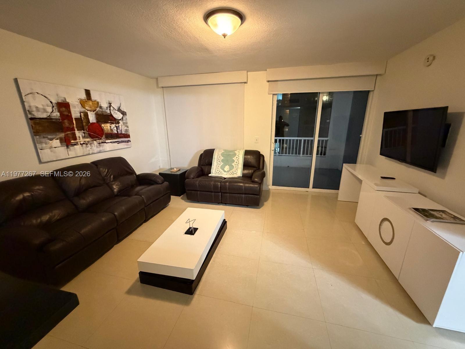 170 SE 14th St #2202, Miami FL 33131