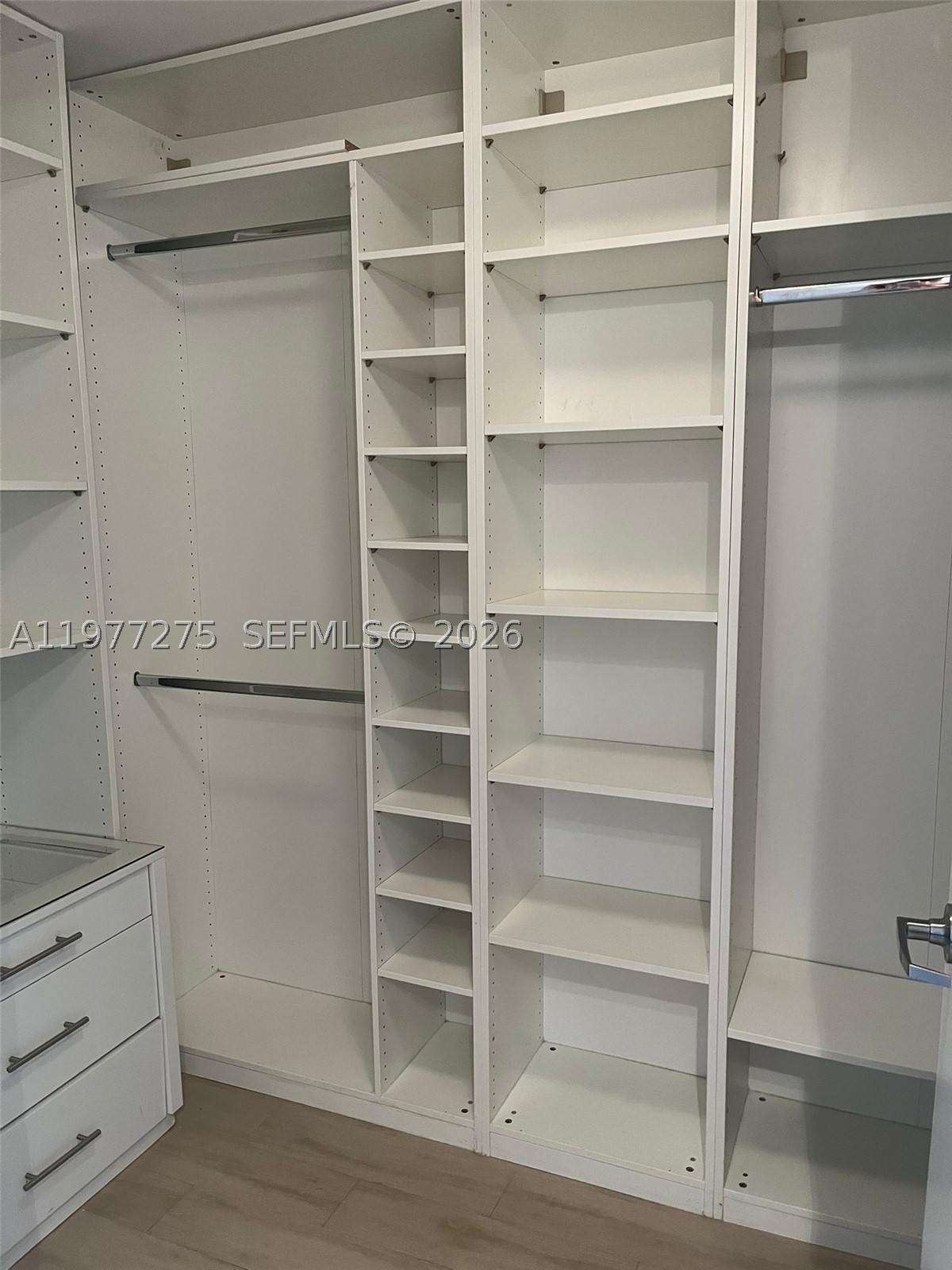 92 SW 3rd St #1801, Miami FL 33130