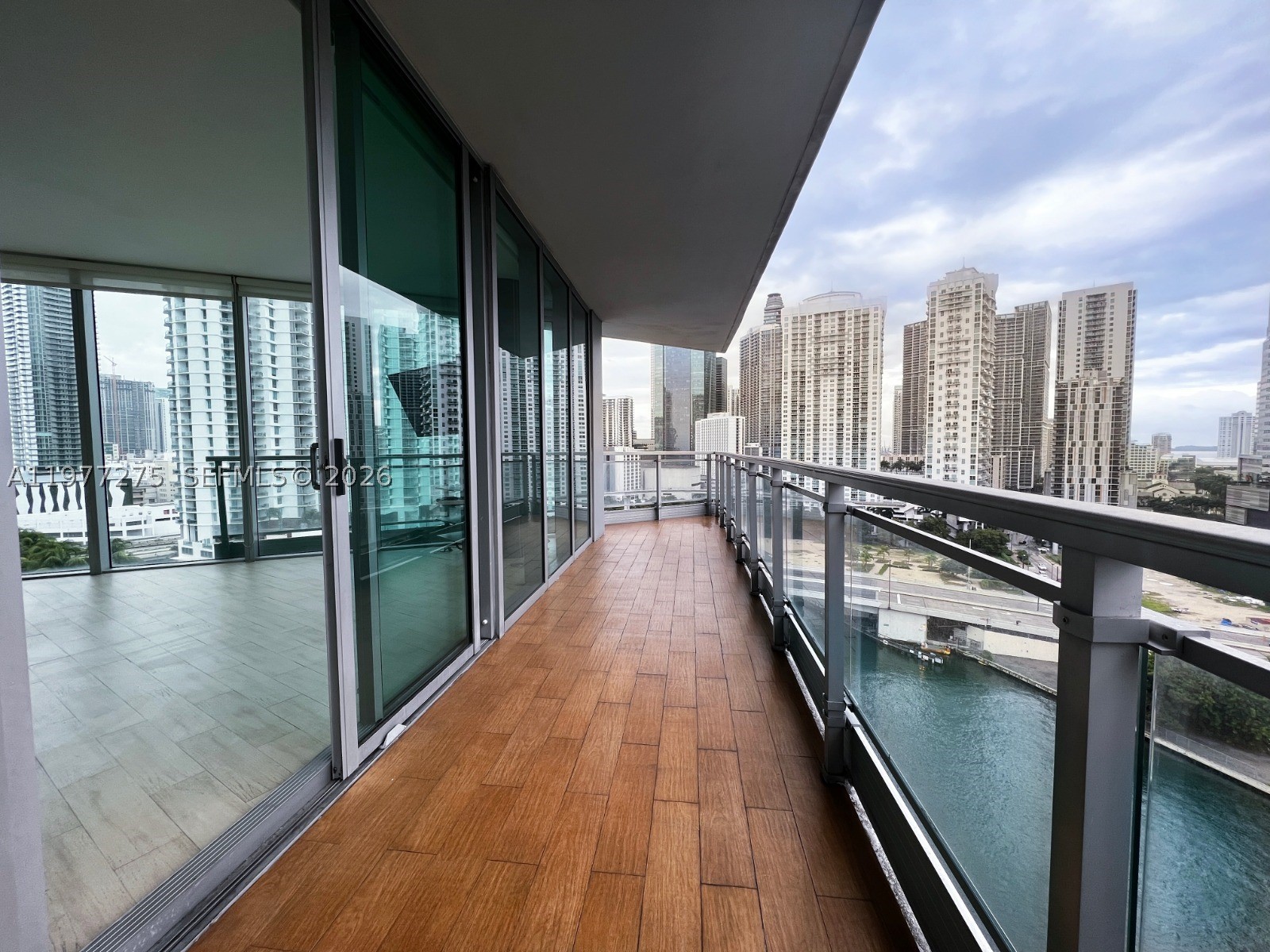 92 SW 3rd St #1801, Miami FL 33130