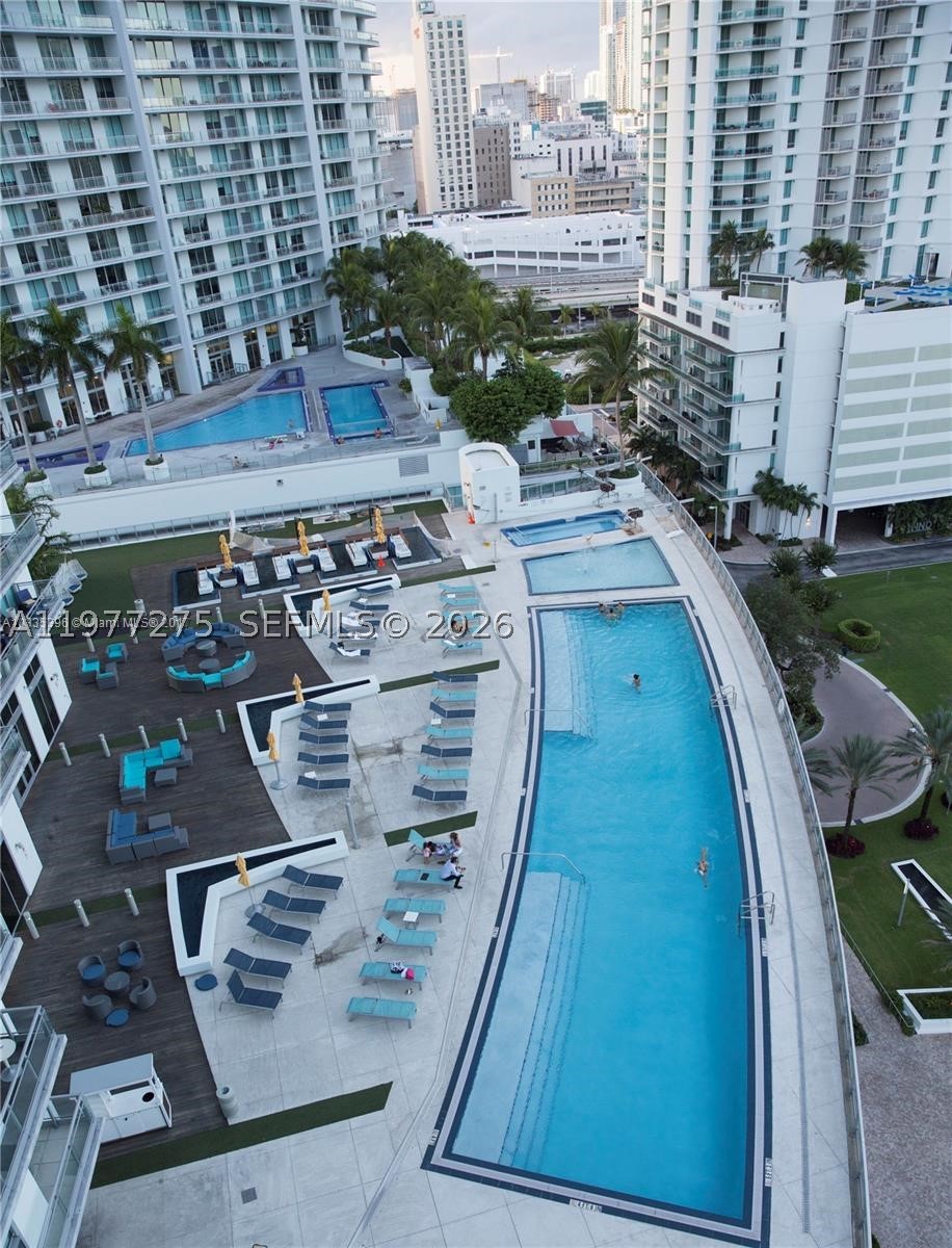 92 SW 3rd St #1801, Miami FL 33130