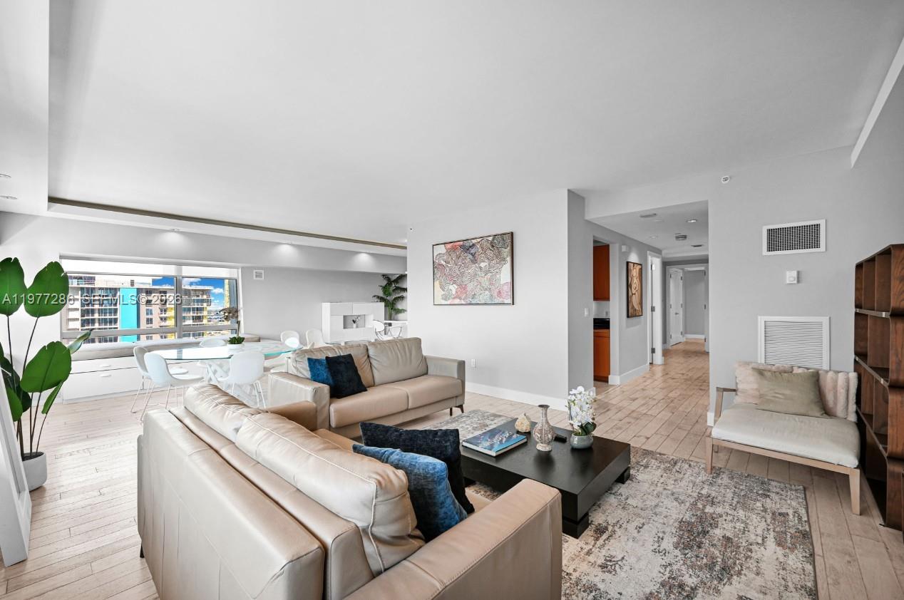 1435 Brickell Ave #3401, Miami FL 33131
