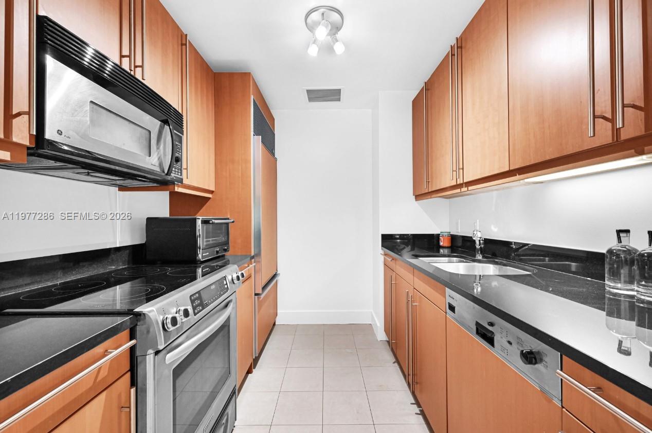 1435 Brickell Ave #3401, Miami FL 33131