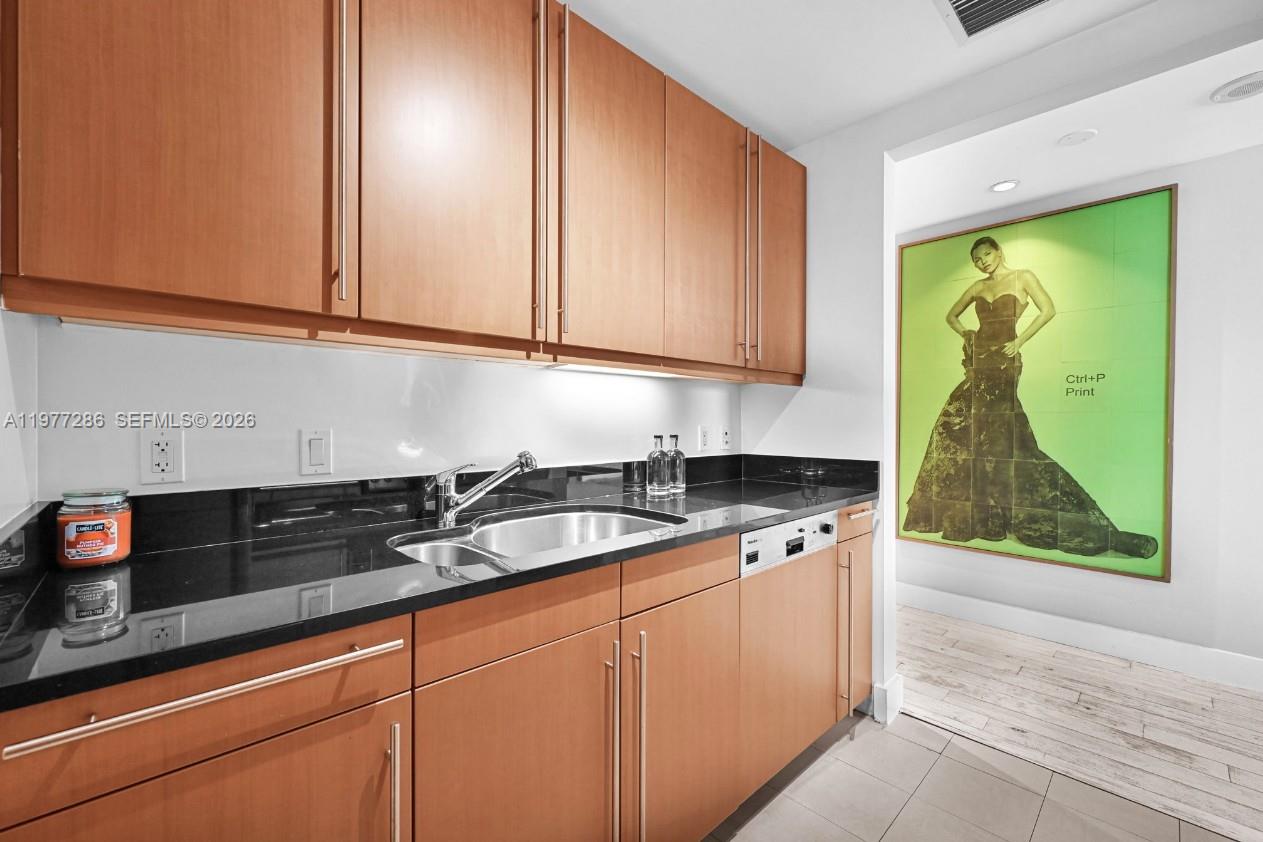 1435 Brickell Ave #3401, Miami FL 33131