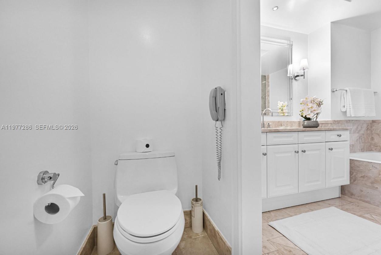 1435 Brickell Ave #3401, Miami FL 33131