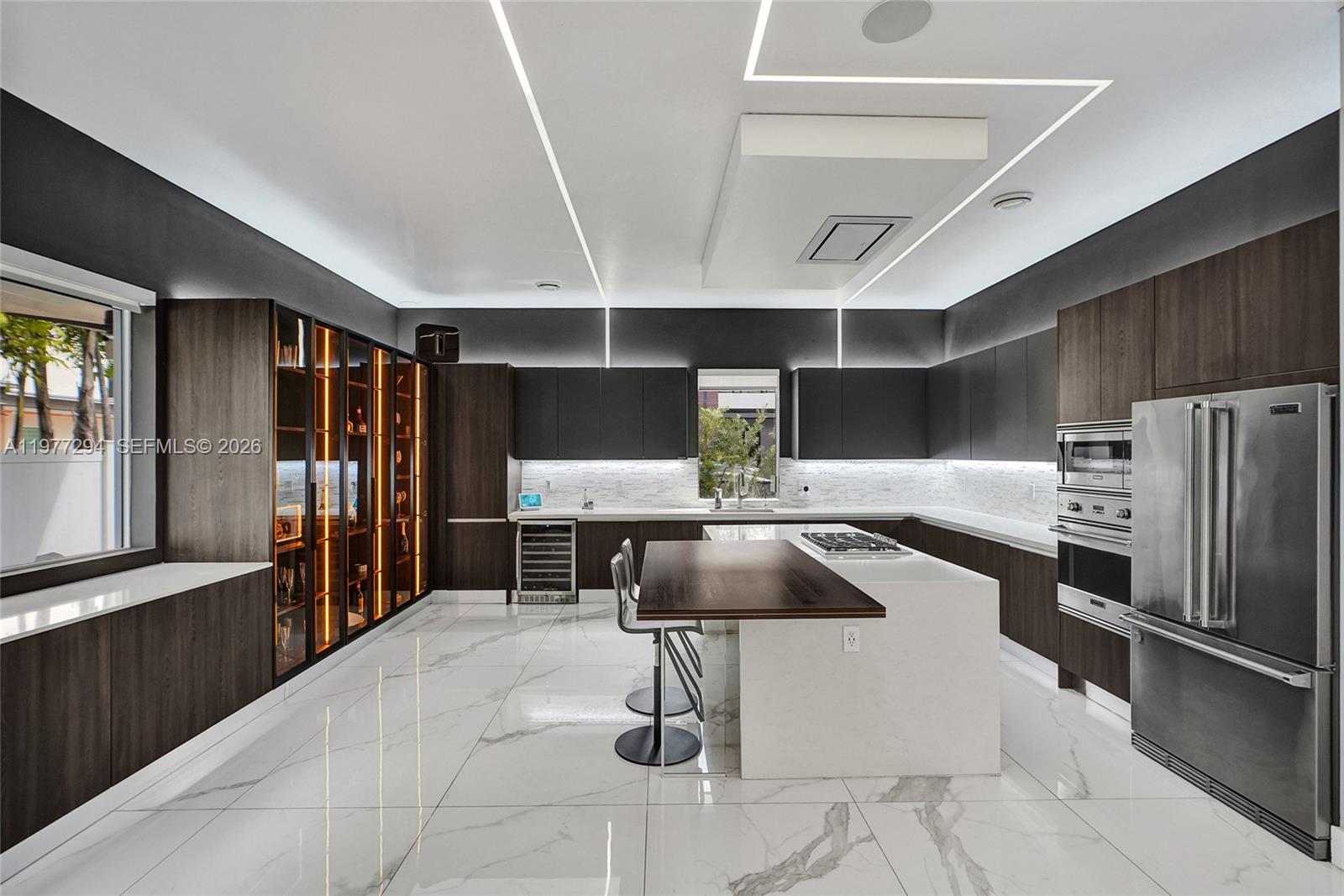 10223 NW 75th Ter, Doral FL 33178