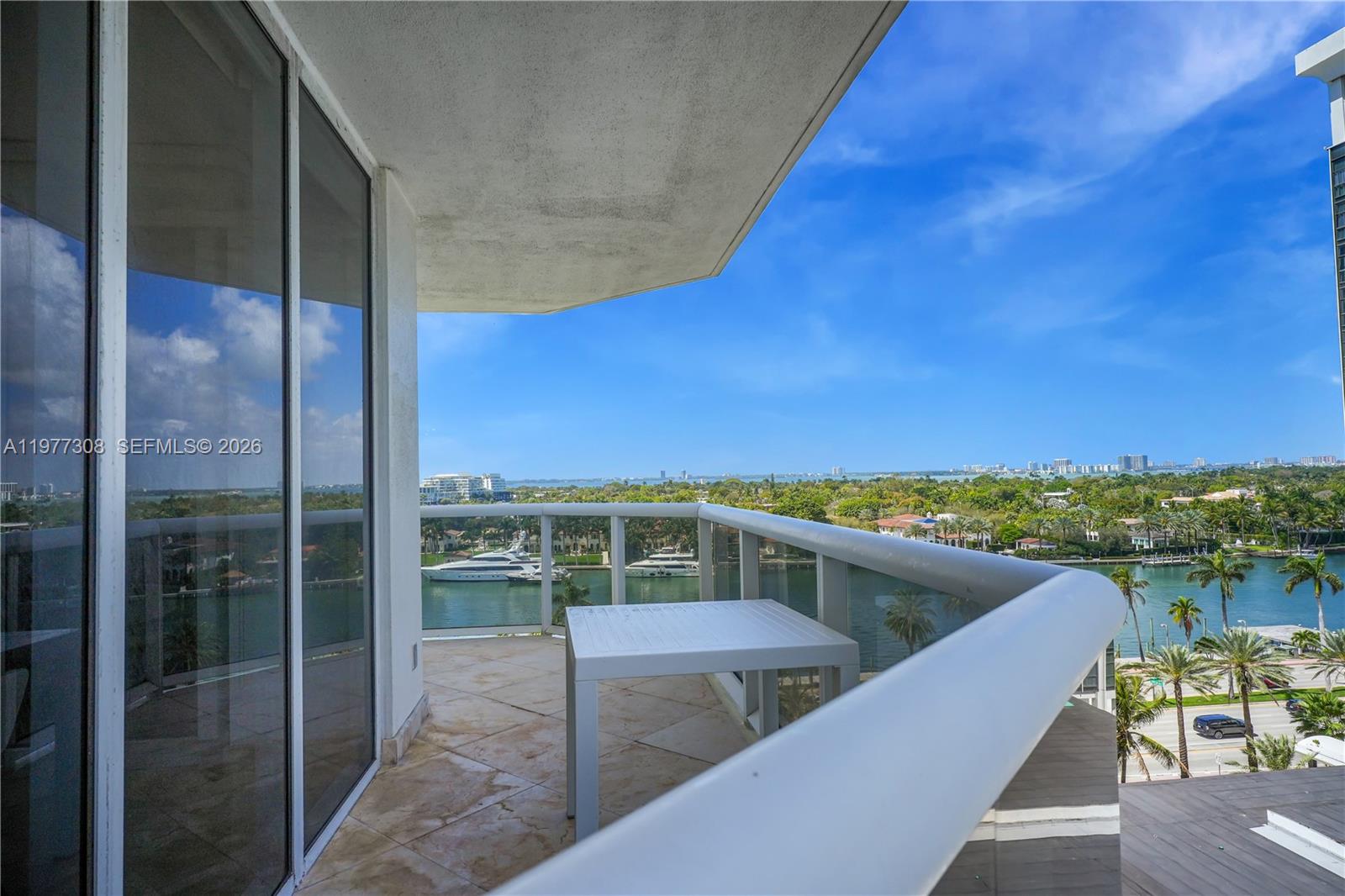 4779 Collins Ave #1007, Miami Beach FL 33140