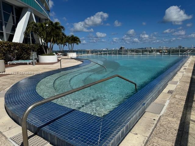 888 Biscayne Blvd #4011, Miami FL 33132