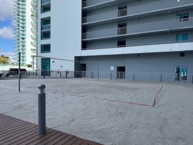 888 Biscayne Blvd #4011, Miami FL 33132