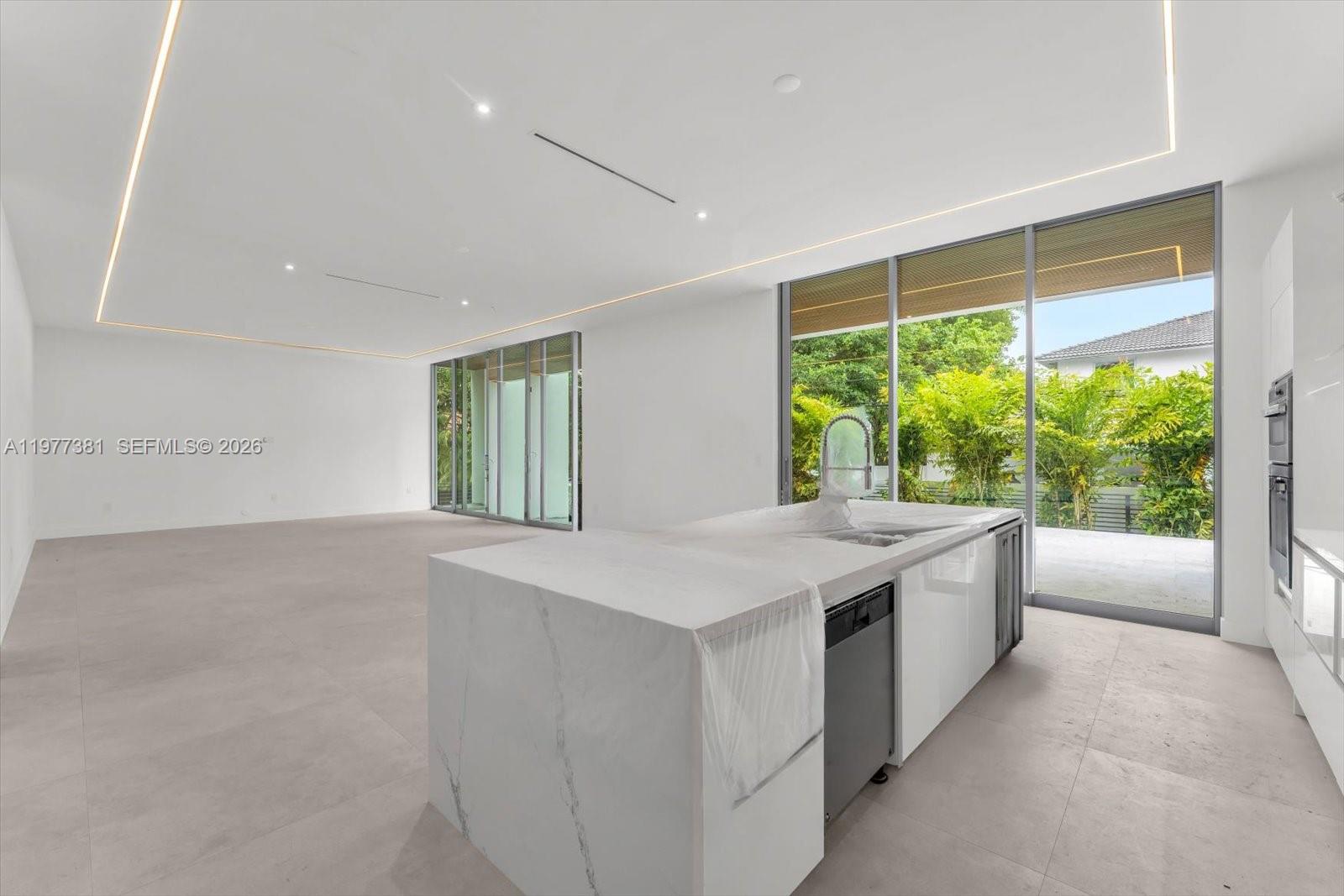 7701 Coquina Dr, North Bay Village FL 33141