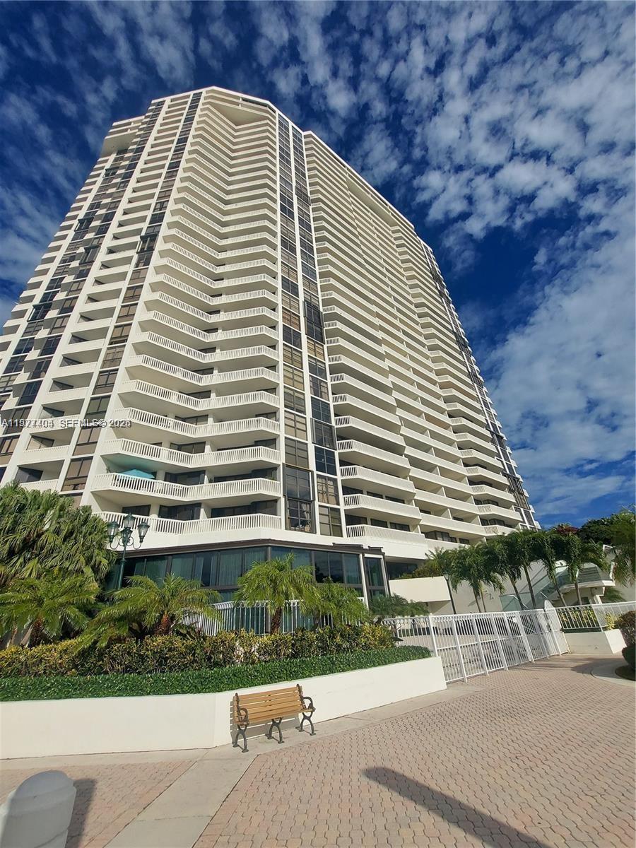 1000 W Island Blvd #508, Aventura FL 33160
