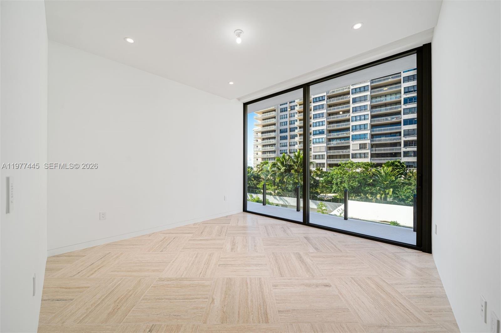 5 GROVE ISLE DR #M403, Coconut Grove FL 33133