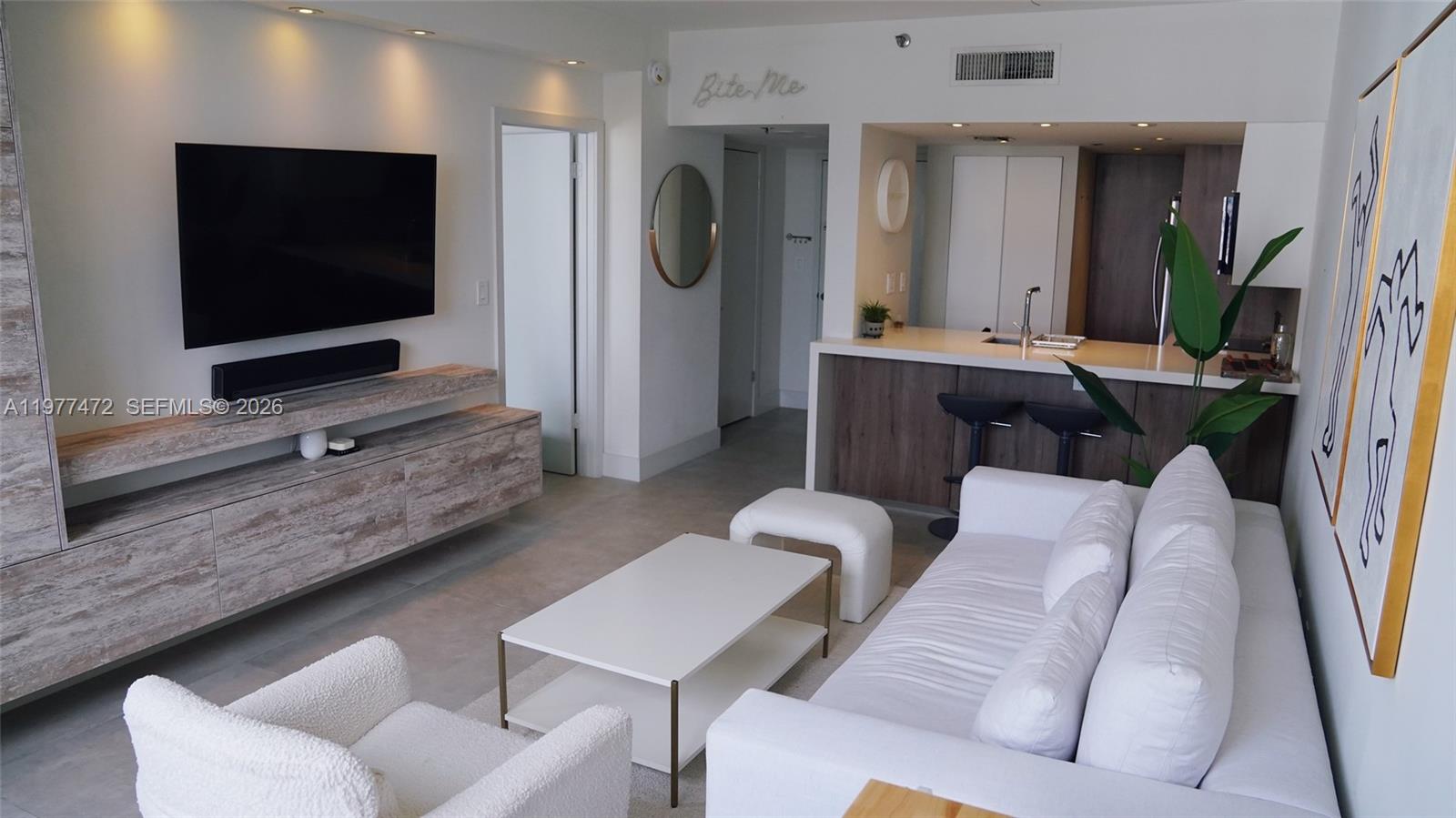 540 Brickell Key Dr #1711, Miami FL 33131
