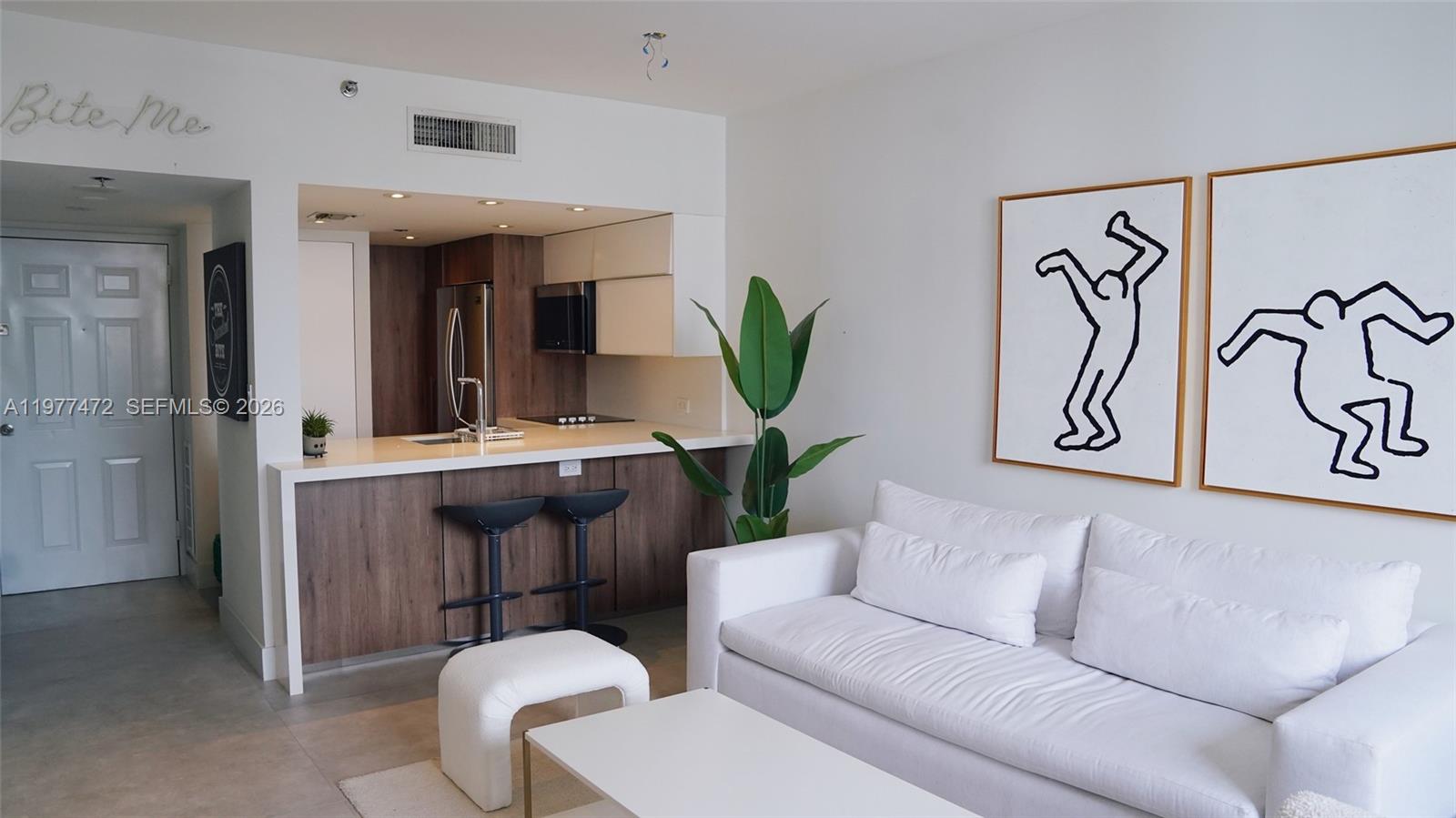 540 Brickell Key Dr #1711, Miami FL 33131