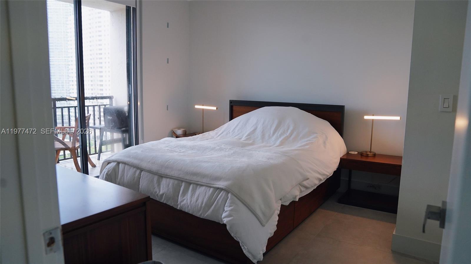 540 Brickell Key Dr #1711, Miami FL 33131