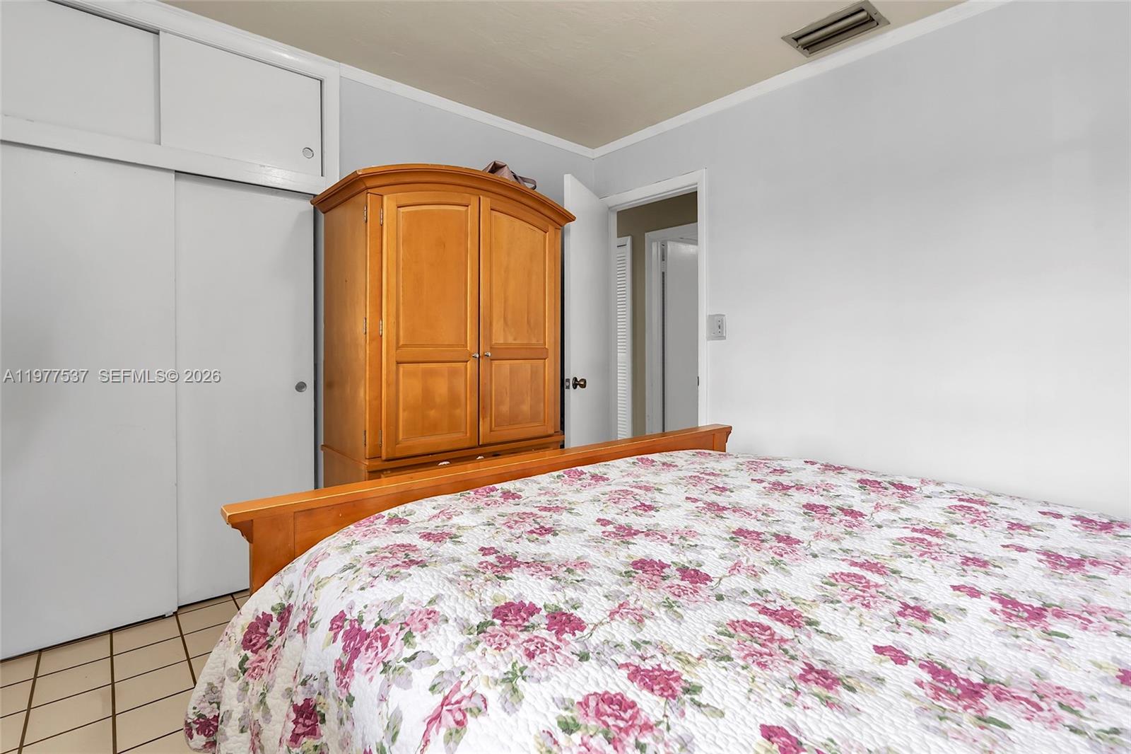 9011 SW 18th Ter, Miami FL 33165