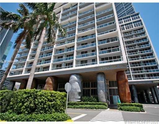 465 Brickell Ave #4804, Miami FL 33131